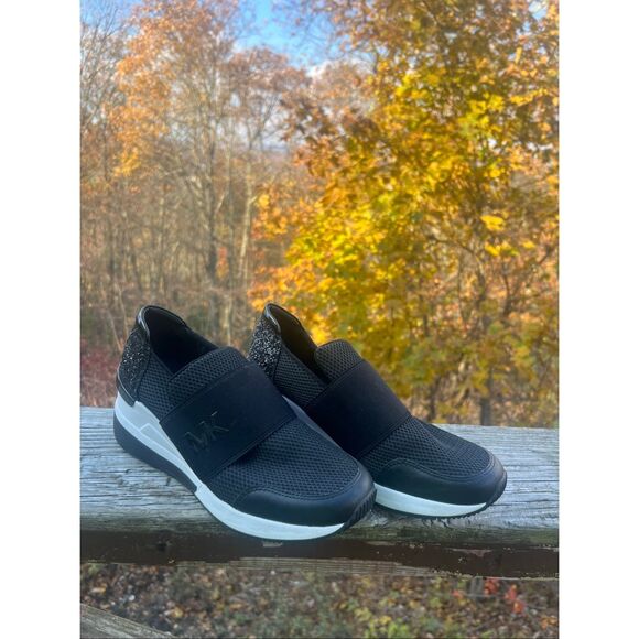 Michael Kors Womans Wedge/ Slip On Sneaker Black Sz 7.5 - Picture 1 of 8